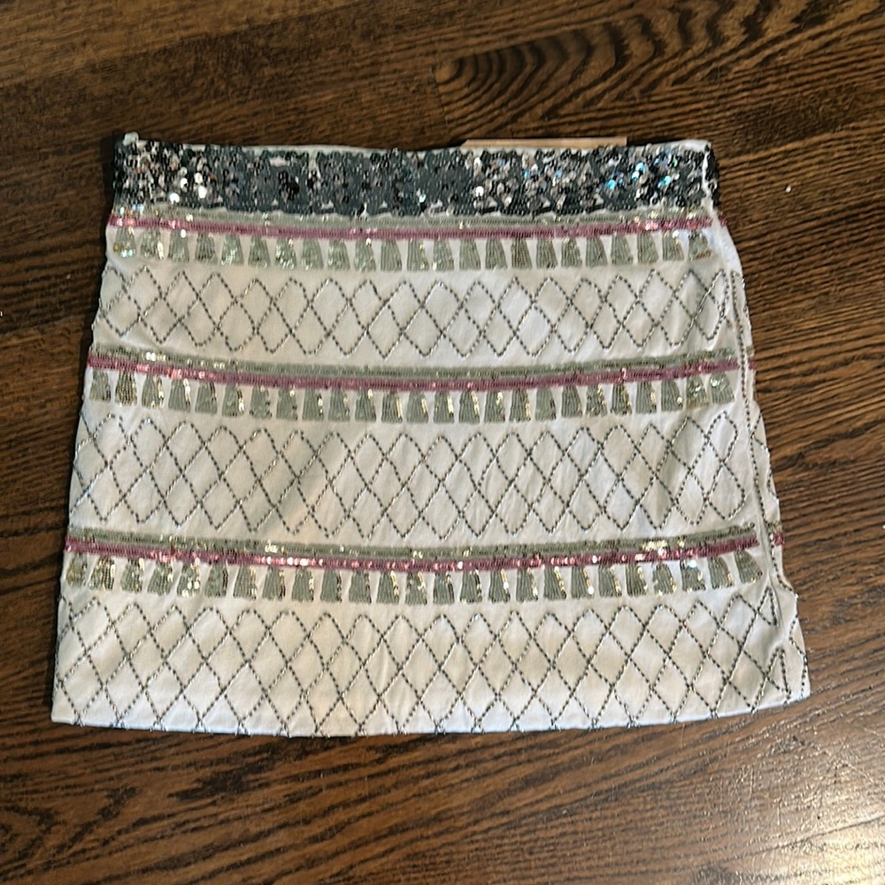 Brand new with tags! Medium Freeway mini skirt!